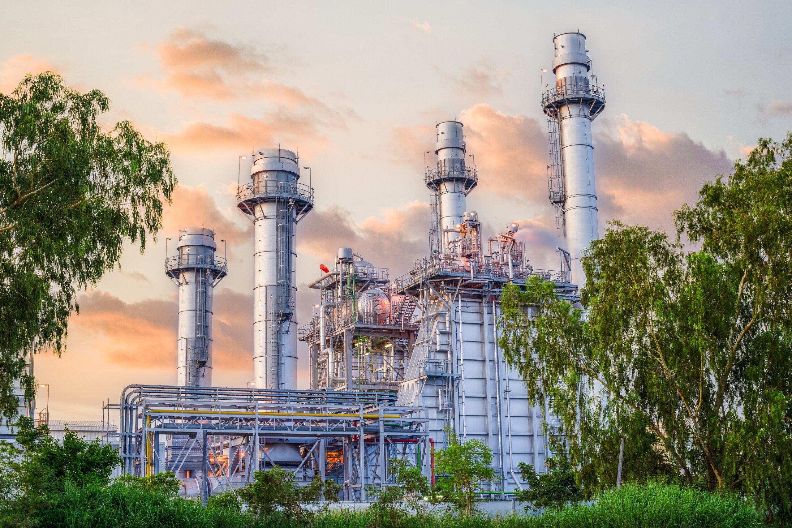 Powering Data Centers: The Economic Effects of Rising Electricity Demand